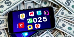 Smartphone with app icons and dollar bills around it.